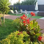 Oasis With Jacuzzi Appartamento